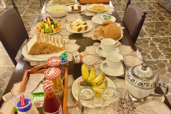 Breakfast/Coffee Service 42 of 44
