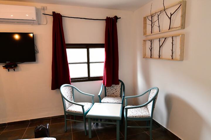Room 20 of 37