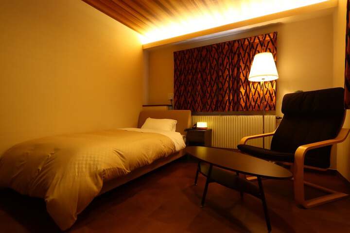 Room 22 of 110