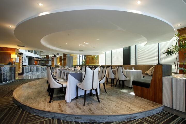 Dining 67 of 113