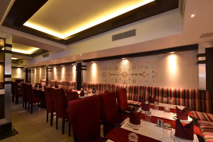 Dining Photos