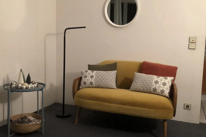 Room 2 of 7