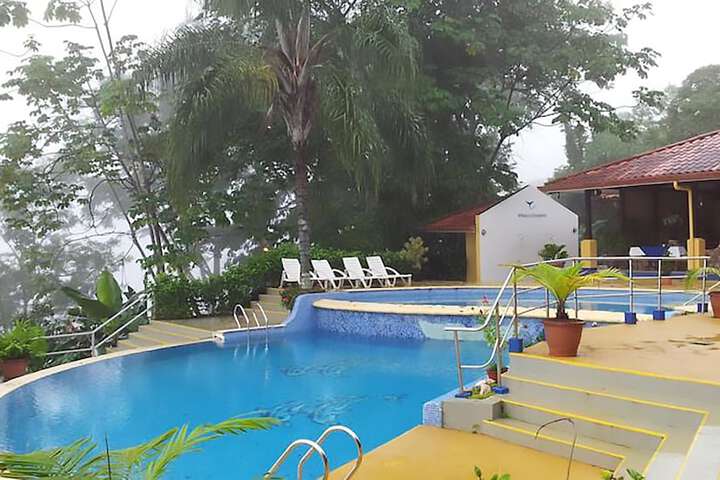 Pool Hotel