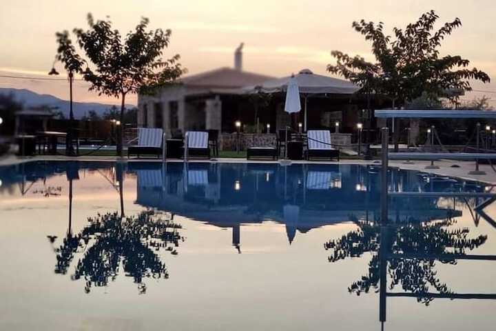 Pool 41 of 55