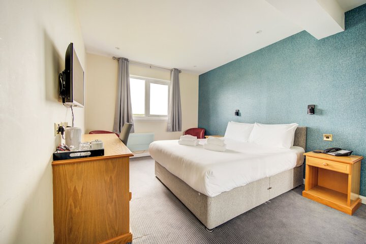 Room 44 of 105