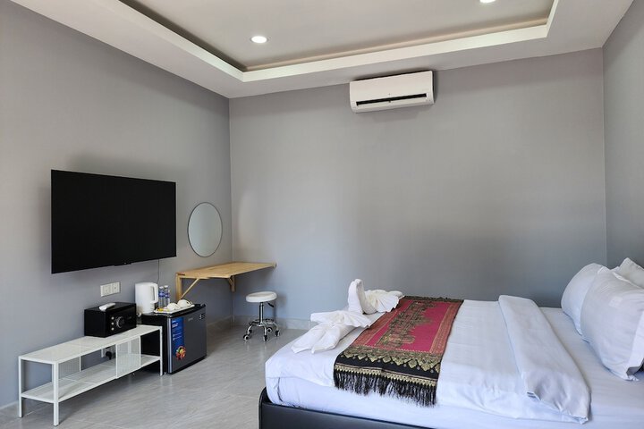 Room 16 of 65