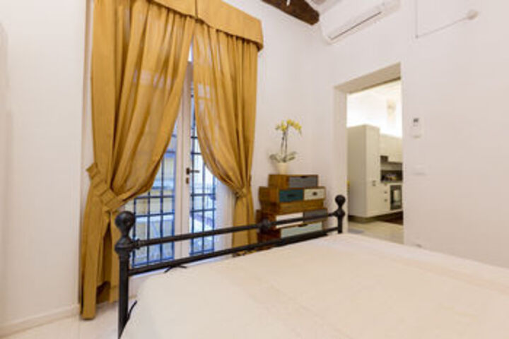 Room 14 of 36