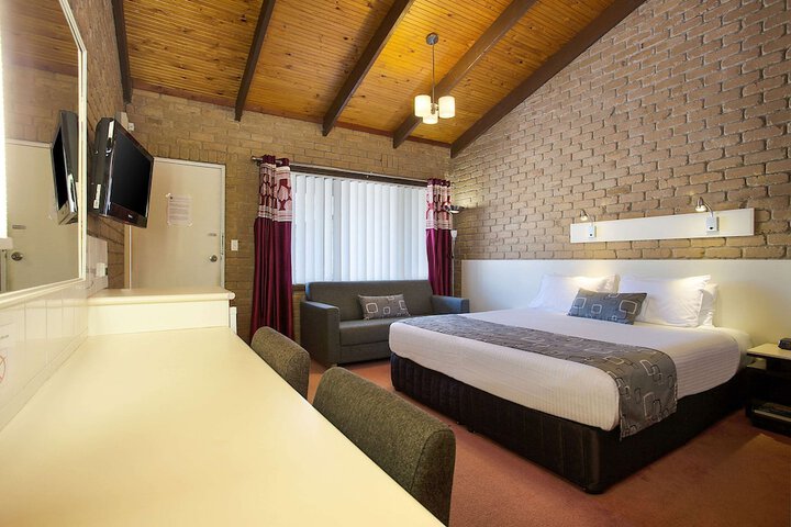Room 11 of 70