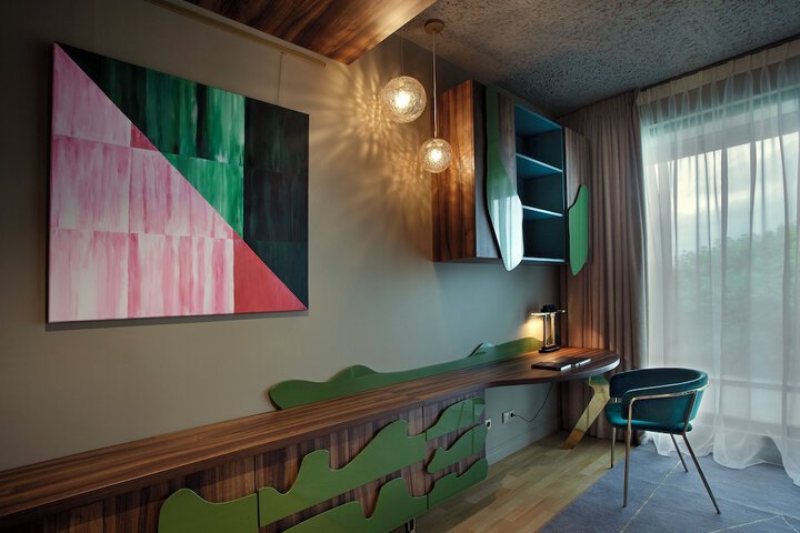 Room 51 of 257