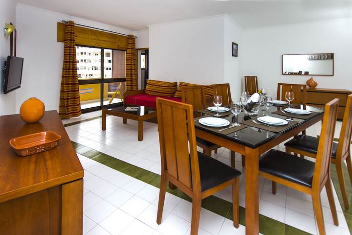 Dining Photos