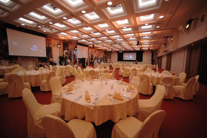 Ballroom/Hall 77 of 94