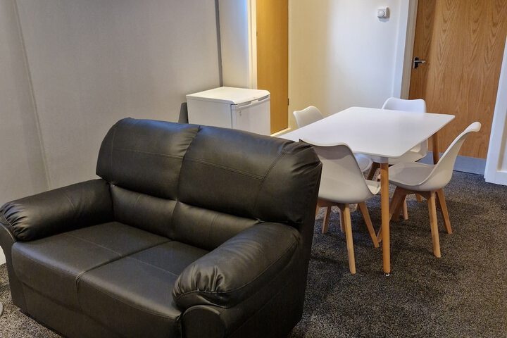 Room 51 of 68