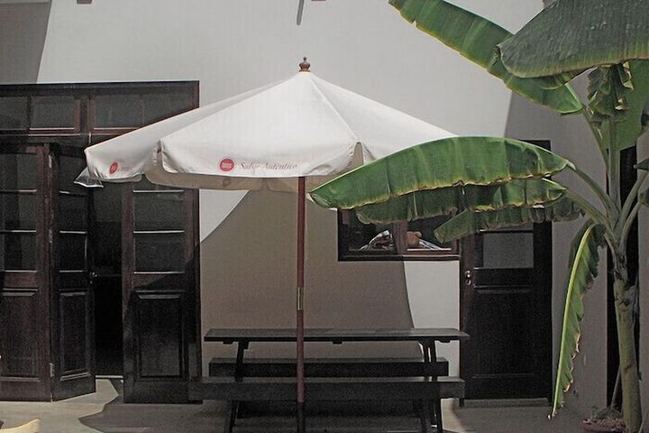 Hotel with Pool