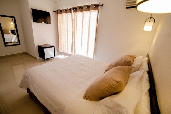 Room 10 of 30