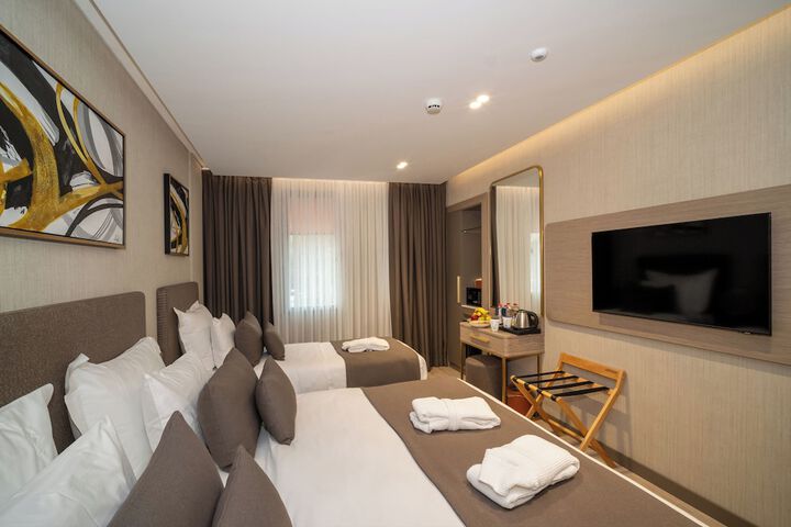 Room 96 of 170