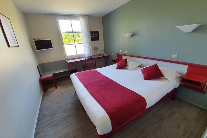 Room 13 of 68