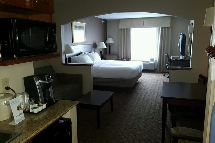 Room 14 of 50
