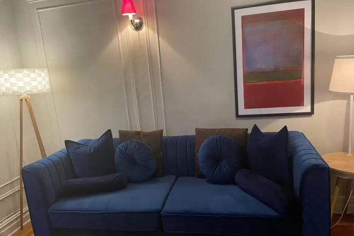 Room 11 of 22