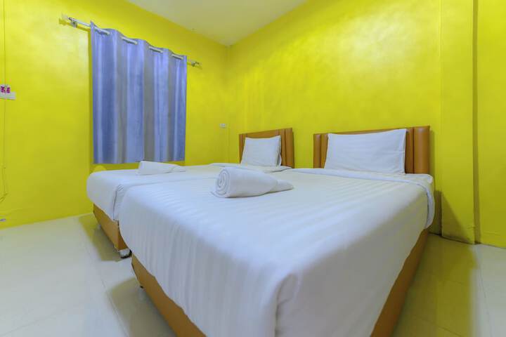 Room 12 of 97