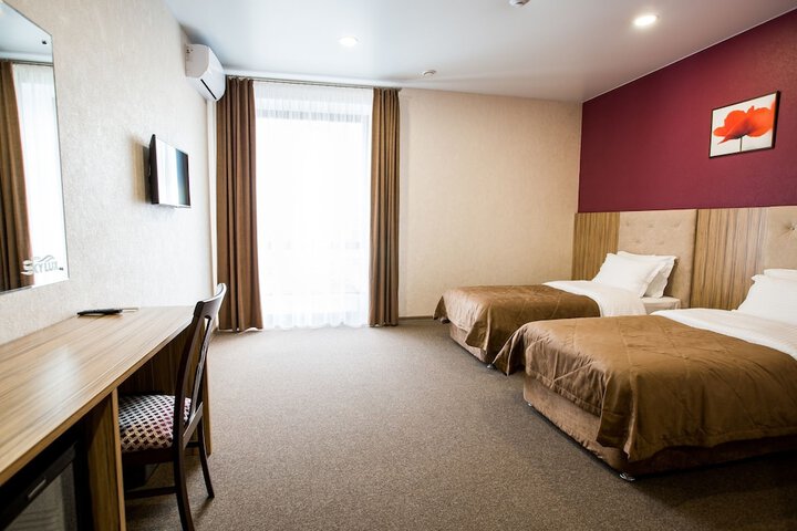 Room 13 of 78