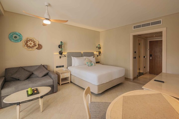 Room 8 of 45