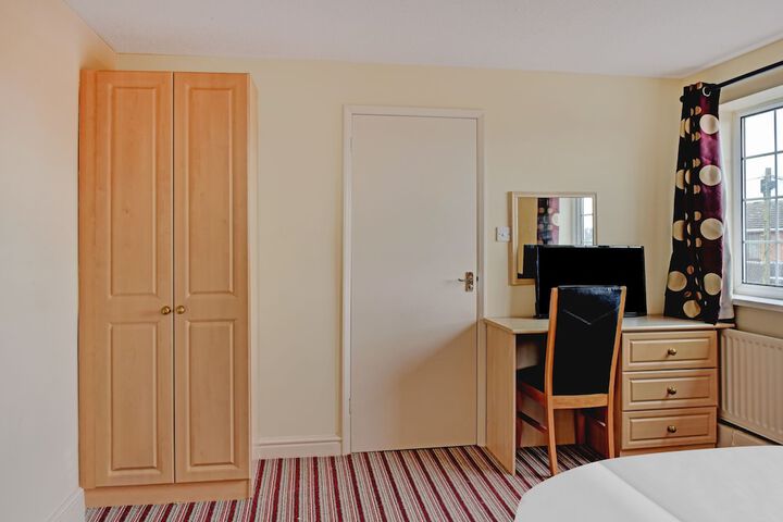 Room 13 of 50