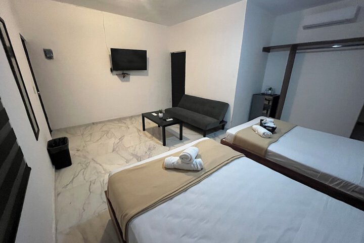 Room 46 of 108