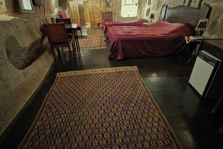 Room 240 of 578