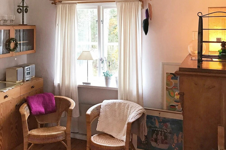 Room 3 of 10
