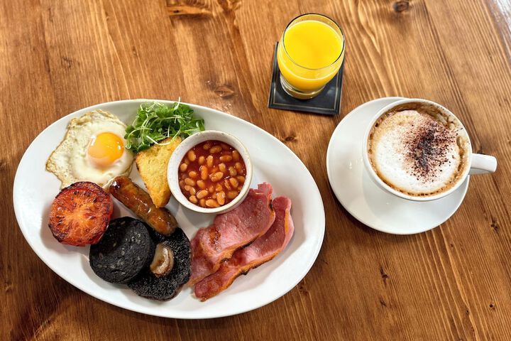 Breakfast/Coffee Service 46 of 68