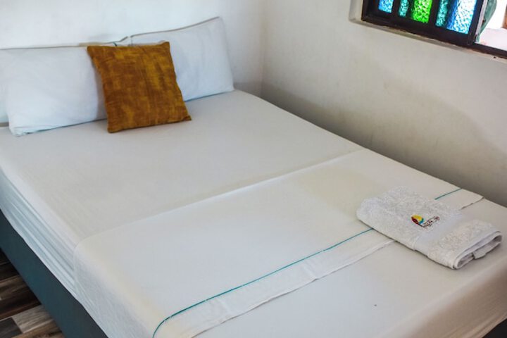 Room 16 of 37