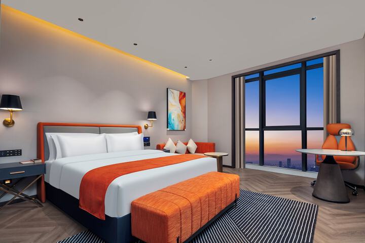 Room 29 of 46
