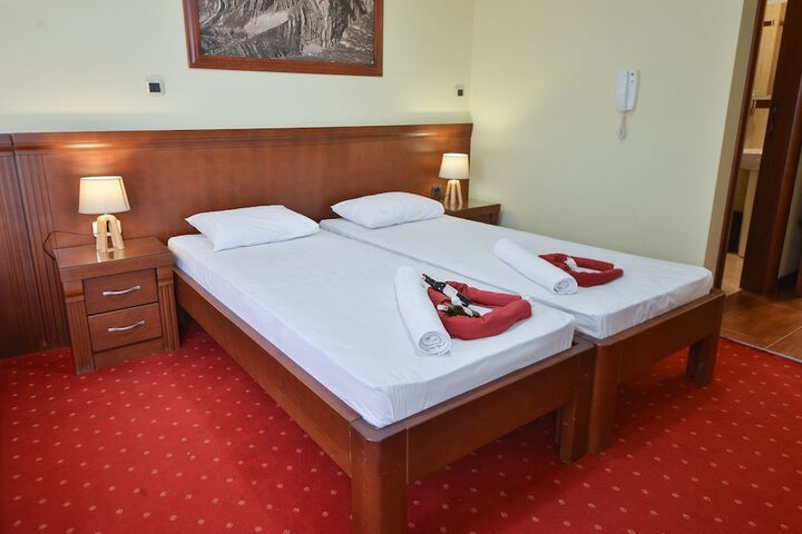 Room 7 of 45