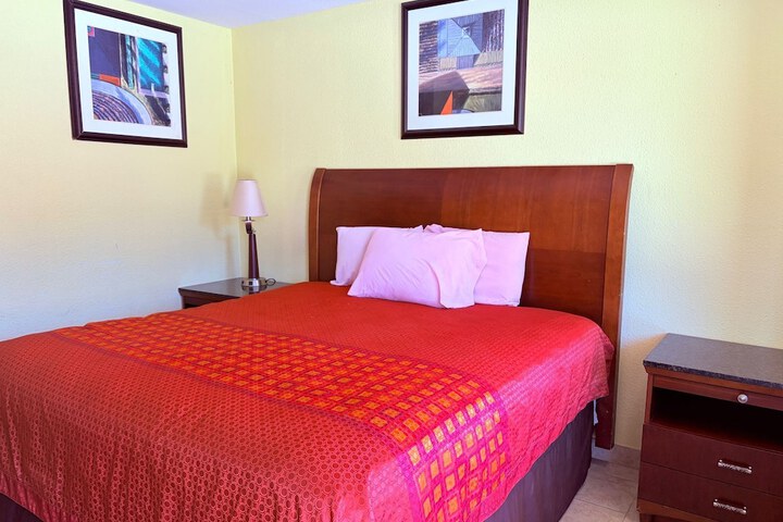 Room 25 of 67
