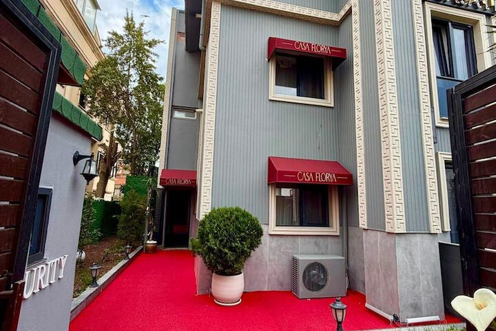 Hotel 72 of 73