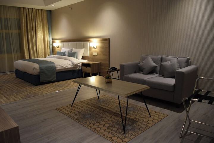 Room 15 of 35
