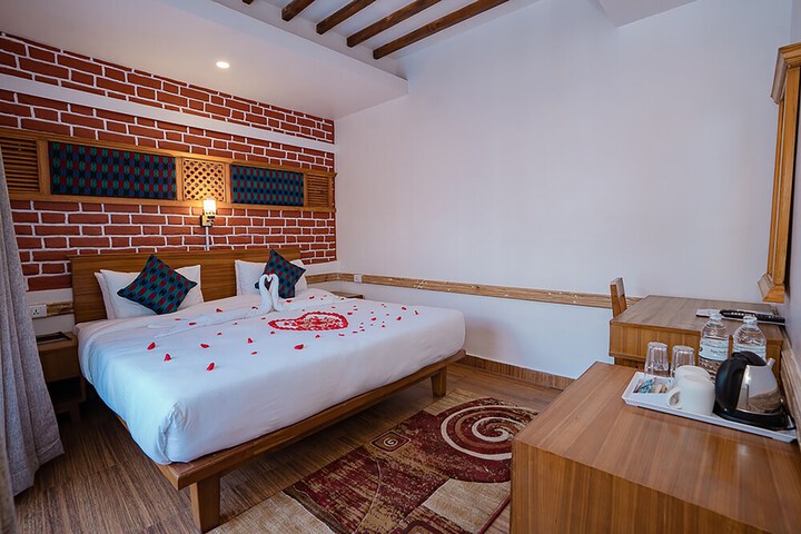 Room 9 of 41