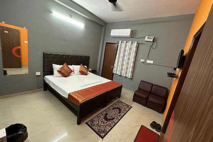 Room 7 of 39