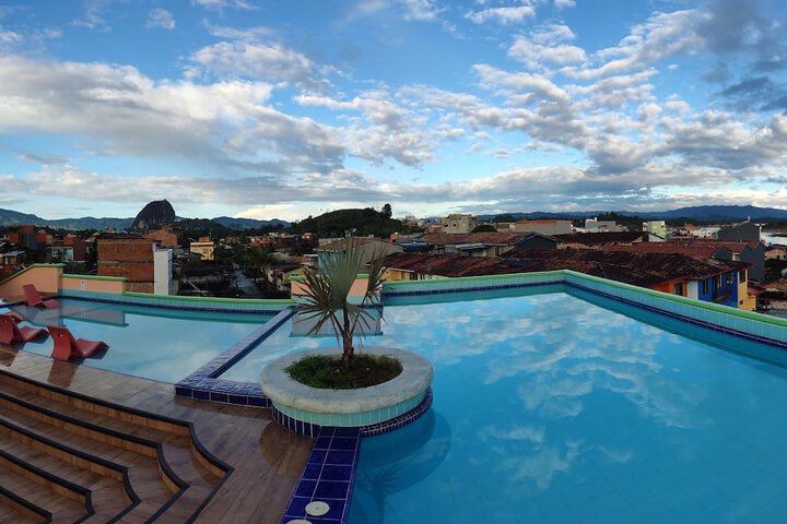 Pool 13 of 15