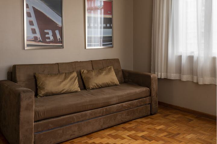 Room 45 of 107