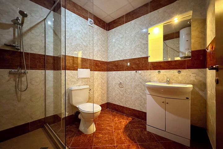 Room 14 of 40
