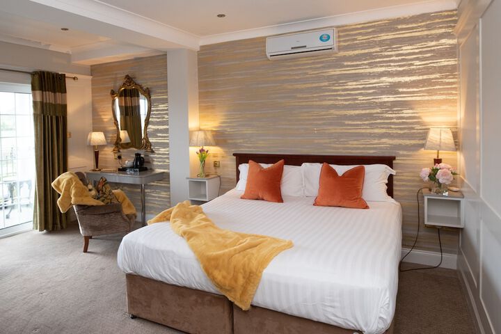 Room 10 of 56