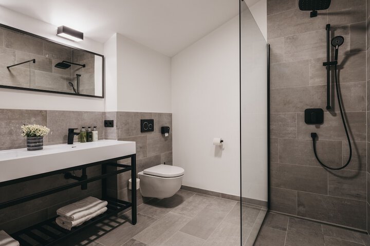 Room 15 of 32