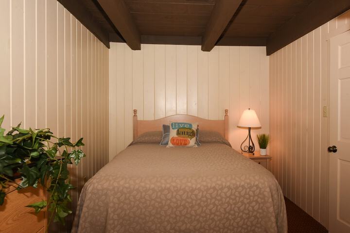 1 Bedroom Condo Villa Queen Bed Sofa (159 of 252)