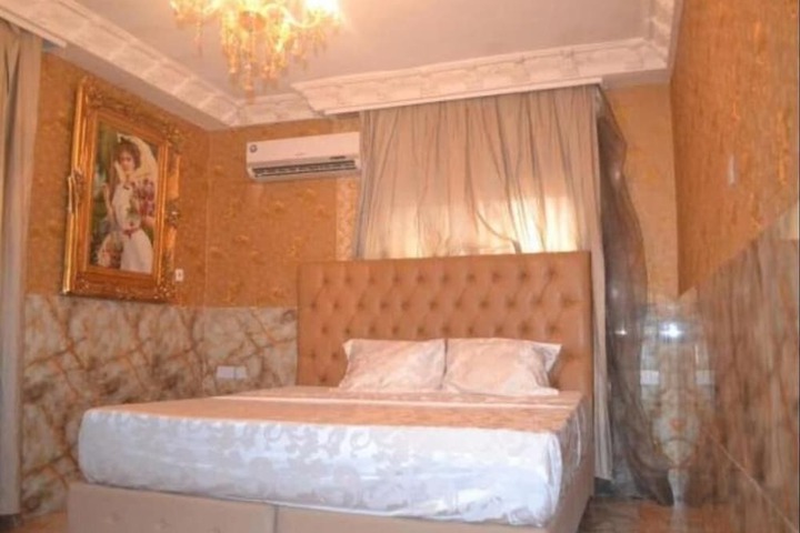 Room 18 of 61
