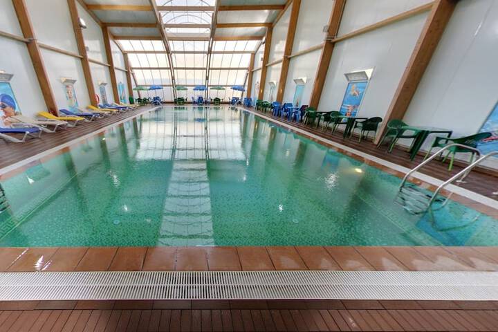 Pool 21 of 36