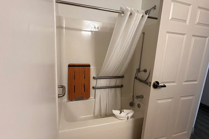 1 King Bed (1 of 9)