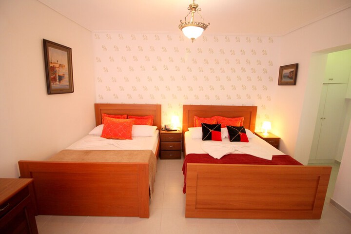 Room 46 of 177