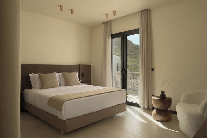 Room 28 of 252