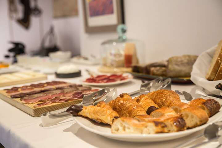 Breakfast/Coffee Service 110 of 131
